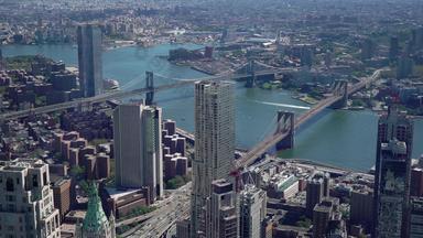 空中视图<strong>纽约城</strong>市市中心哈德逊湾布鲁克林桥塔较低的曼哈顿